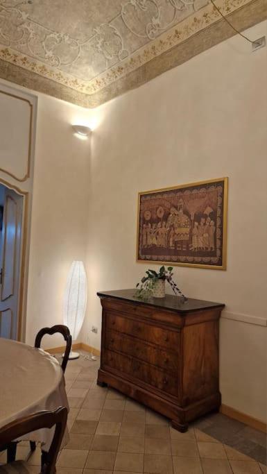 Elegante Appartamento In Centro. Turin Luaran gambar